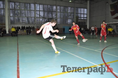 ФУТЗАЛ. Кубок Кременчуга. Сегодня стали известны очередные обладатели кубковых трофеев.