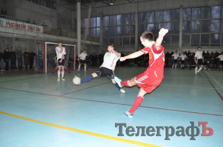 ФУТЗАЛ. Кубок Кременчуга. Сегодня стали известны очередные обладатели кубковых трофеев.