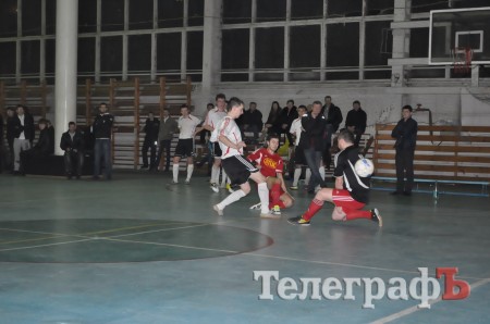 ФУТЗАЛ. Кубок Кременчуга. Сегодня стали известны очередные обладатели кубковых трофеев.