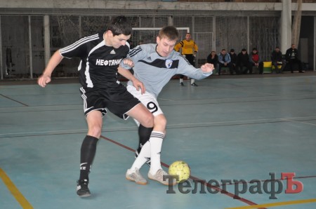 Футзал. Чемпионат Кременчуга. КНУ притормозил ОЛСУ.