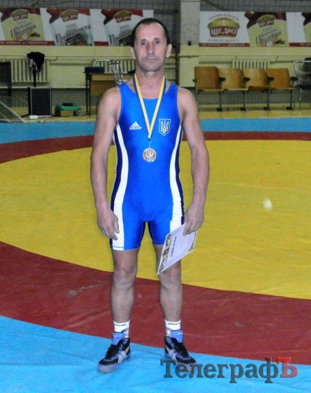 БОРЬБА. Кременчужане выиграли третье место на кубке Украины по греко-римской борьбе.