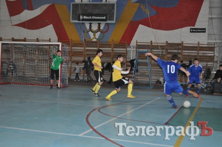 ФУТЗАЛ. Чемпионат Кременчуга. Первая победа «Нефтяника» и крах «Лукаса».