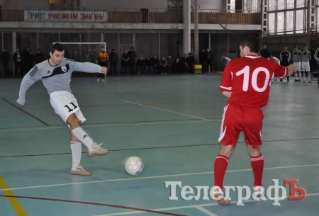 ФУТЗАЛ. Чемпионат Кременчуга. Первая победа «Нефтяника» и крах «Лукаса».