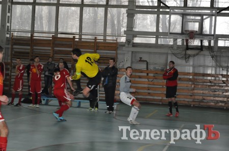 ФУТЗАЛ. Чемпионат Кременчуга. Первая победа «Нефтяника» и крах «Лукаса».