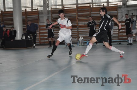ФУТЗАЛ. Чемпионат Кременчуга. Первая победа «Нефтяника» и крах «Лукаса».