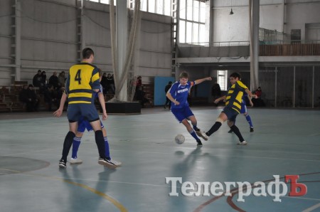 ФУТЗАЛ. Чемпионат Кременчуга. Первая победа «Нефтяника» и крах «Лукаса».