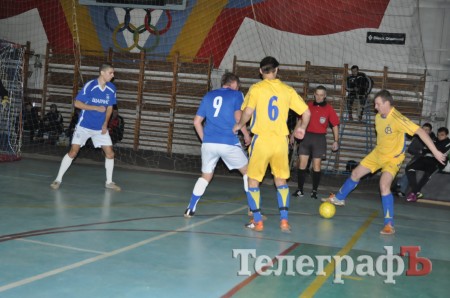 ФУТЗАЛ. Чемпионат Кременчуга. Первая победа «Нефтяника» и крах «Лукаса».
