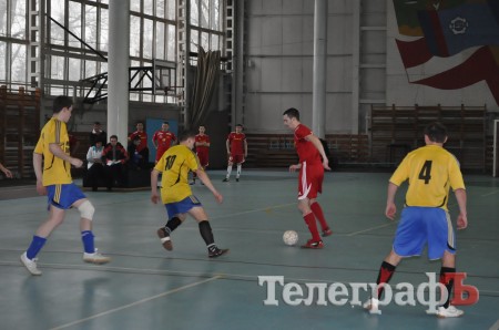 ФУТЗАЛ. Чемпионат Кременчуга. Первая победа «Нефтяника» и крах «Лукаса».