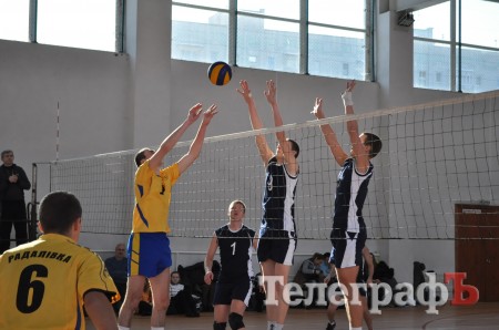 ВОЛЕЙБОЛ. В Кременчуге стартовал чемпионат Полтавской области.
