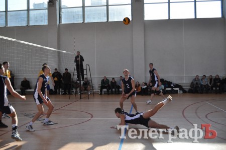 ВОЛЕЙБОЛ. В Кременчуге стартовал чемпионат Полтавской области.