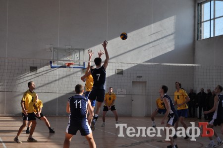 ВОЛЕЙБОЛ. В Кременчуге стартовал чемпионат Полтавской области.