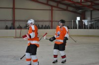 ХОККЕЙ. Кременчугские команды уверенно стартовали в чемпионате области.