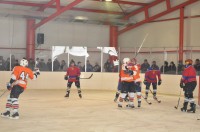 ХОККЕЙ. Кременчугские команды уверенно стартовали в чемпионате области.