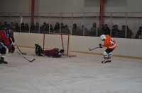 ХОККЕЙ. Кременчугские команды уверенно стартовали в чемпионате области.