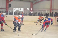 ХОККЕЙ. Кременчугские команды уверенно стартовали в чемпионате области.