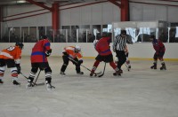 ХОККЕЙ. Кременчугские команды уверенно стартовали в чемпионате области.