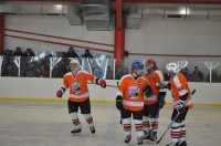 ХОККЕЙ. Кременчугские команды уверенно стартовали в чемпионате области.