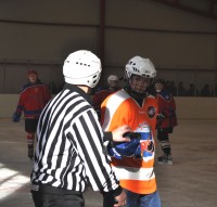 ХОККЕЙ. Кременчугские команды уверенно стартовали в чемпионате области.