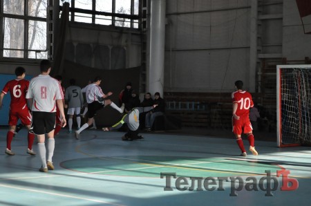 ФУТЗАЛ. Чемпионат Кременчуга. Очередное фиаско ОЛСУ.