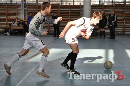 ФУТЗАЛ. Чемпионат Кременчуга. Очередное фиаско ОЛСУ.