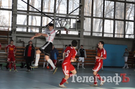 ФУТЗАЛ. Чемпионат Кременчуга. Очередное фиаско ОЛСУ.