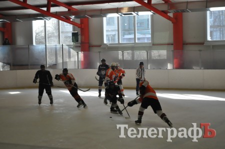 ХОККЕЙ. «Кременчуг» вышел в финал четырёх.