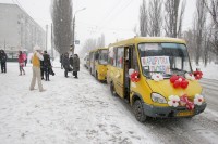 "Маршрутка любви" возила кременчужан за поцелуй (ФОТО, ВИДЕО)