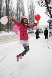 "Маршрутка любви" возила кременчужан за поцелуй (ФОТО, ВИДЕО)