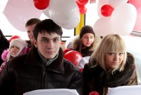 "Маршрутка любви" возила кременчужан за поцелуй (ФОТО, ВИДЕО)