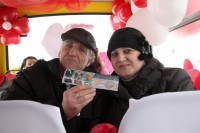 "Маршрутка любви" возила кременчужан за поцелуй (ФОТО, ВИДЕО)