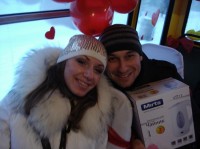 "Маршрутка любви" возила кременчужан за поцелуй (ФОТО, ВИДЕО)