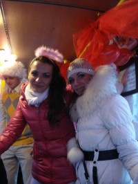 "Маршрутка любви" возила кременчужан за поцелуй (ФОТО, ВИДЕО)