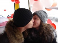 "Маршрутка любви" возила кременчужан за поцелуй (ФОТО, ВИДЕО)