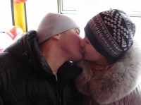 "Маршрутка любви" возила кременчужан за поцелуй (ФОТО, ВИДЕО)