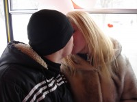 "Маршрутка любви" возила кременчужан за поцелуй (ФОТО, ВИДЕО)