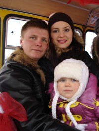 "Маршрутка любви" возила кременчужан за поцелуй (ФОТО, ВИДЕО)