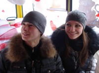 "Маршрутка любви" возила кременчужан за поцелуй (ФОТО, ВИДЕО)