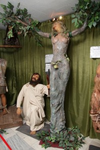 В Кременчуг приехали восковые фигуры (ФОТО)