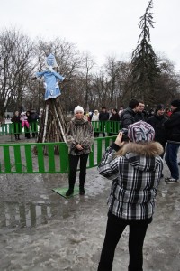 В Кременчуге отпраздновали Масленицу (ФОТО, ВИДЕО)