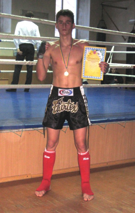 КИКБОКСИНГ. Никита Ерошенко и Илья Сидорец показали свой класс в Полтаве.