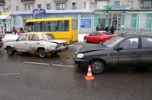 В Кременчуге столкнулись 4 машины (ФОТО, ВИДЕО)