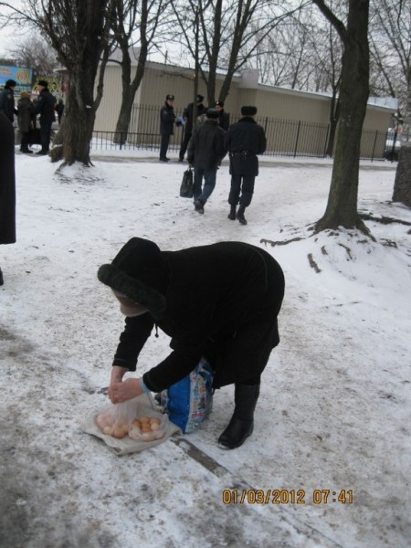 В Кременчуге отлавливали стихийных торговцев (ФОТО, ВИДЕО)