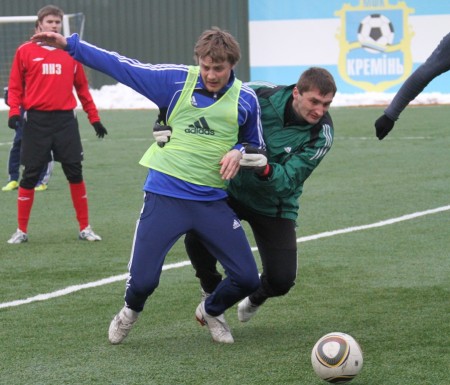 ФУТБОЛ.  Контрольный матч. «Кремень» - «Шпола-ЛНЗ-Лебедин» 1:1. ДОПОЛНЕНО.