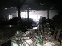 Фотоотчет: Это все, что осталось после пожара от ремонтно-строительного цеха Крюковского вагоностроительного завода