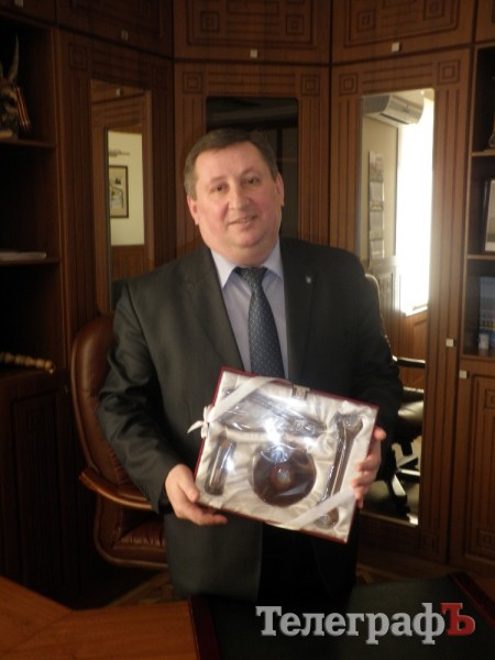 Приколы нашего городка: набор сантехника для вице-мэра (ФОТО)