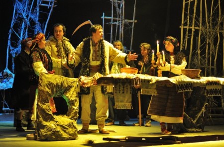 10 апреля. Спектакль «Гуцульский год»