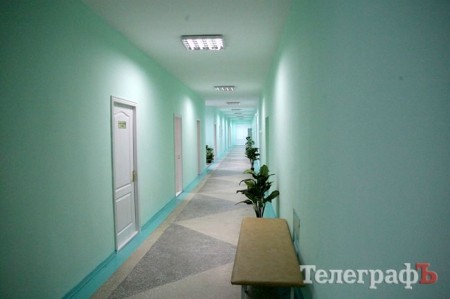 Медиков Кременчуга и дальше будут оправлять в отпуска за свой счет