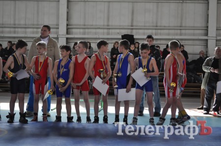 ГРЕКО-РИМСКАЯ БОРЬБА. Команда Кременчуга выиграла зональный чемпионат Украины.