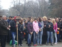 В Кременчуге школьники убирали парк «Приднепровский» (ФОТО)