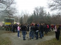 В Кременчуге школьники убирали парк «Приднепровский» (ФОТО)